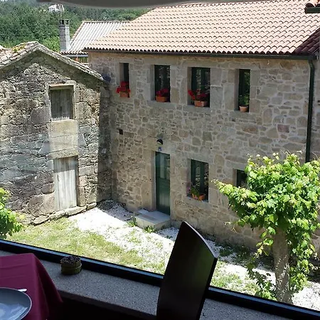 Landhuis Parada De Francos